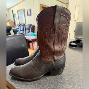 Tecovas The Nolan Chocolate Lizard size 11.5EE Men's. Very good condition.